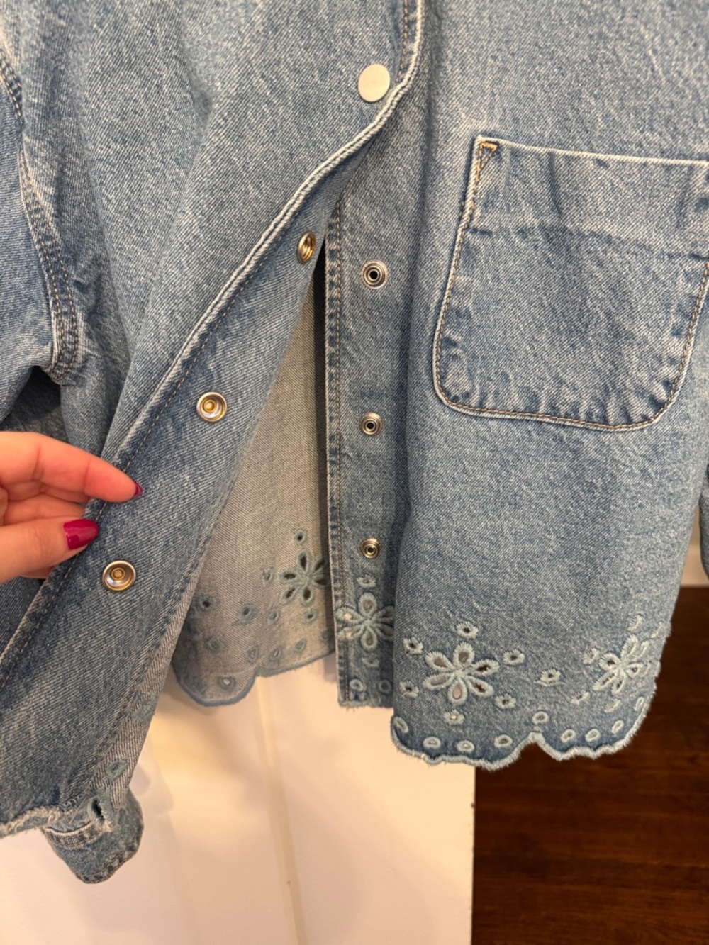 Old Navy Eyelet Jean Jacket - Picture 4 of 7